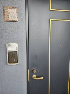 マンション玄関